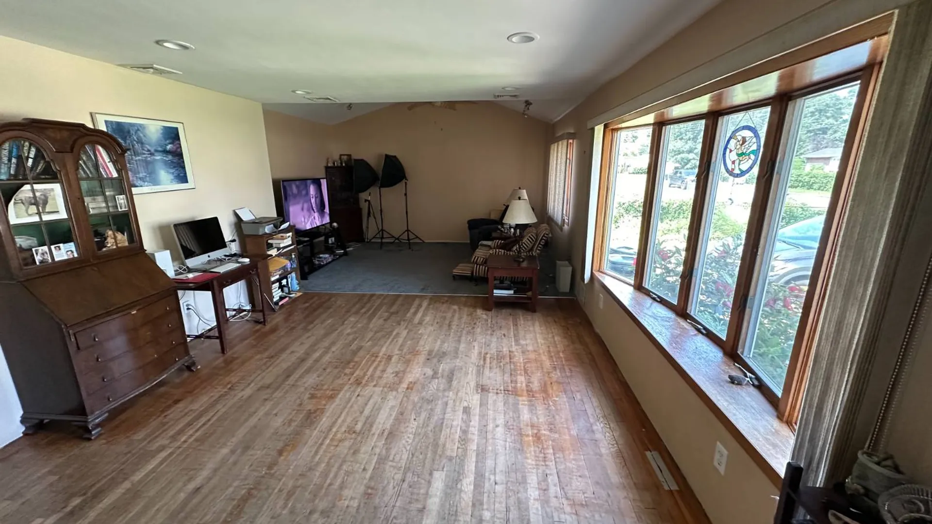 Property at 1612 N Gardiner Dr, Bay Shore, NY 11706 3
