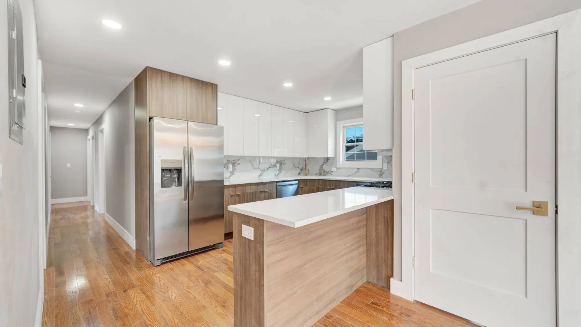 Property at 139-18 250th St, Rosedale, NY 11422 5