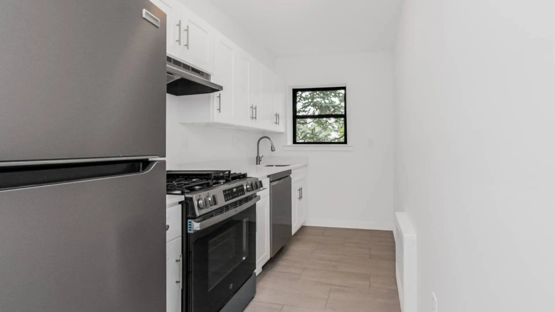 Property at 671 Bronx River Road, Yonkers, NY 10704 7