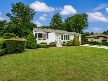 Property at 1614 N Gardiner Drive, Bay Shore, NY 11706