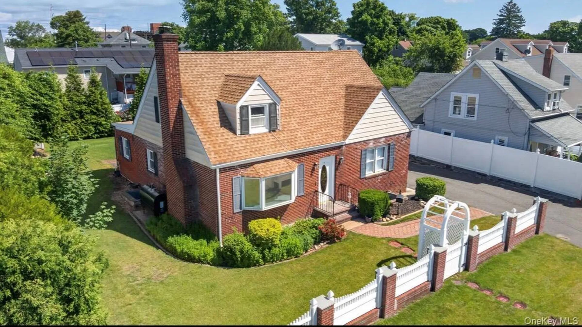 Property at 5 E 4th Street, Huntington Station, NY 11746 3