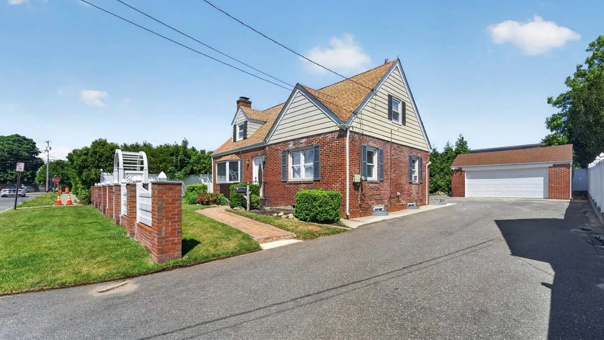 Property at 5 E 4th Street, Huntington Station, NY 11746 5
