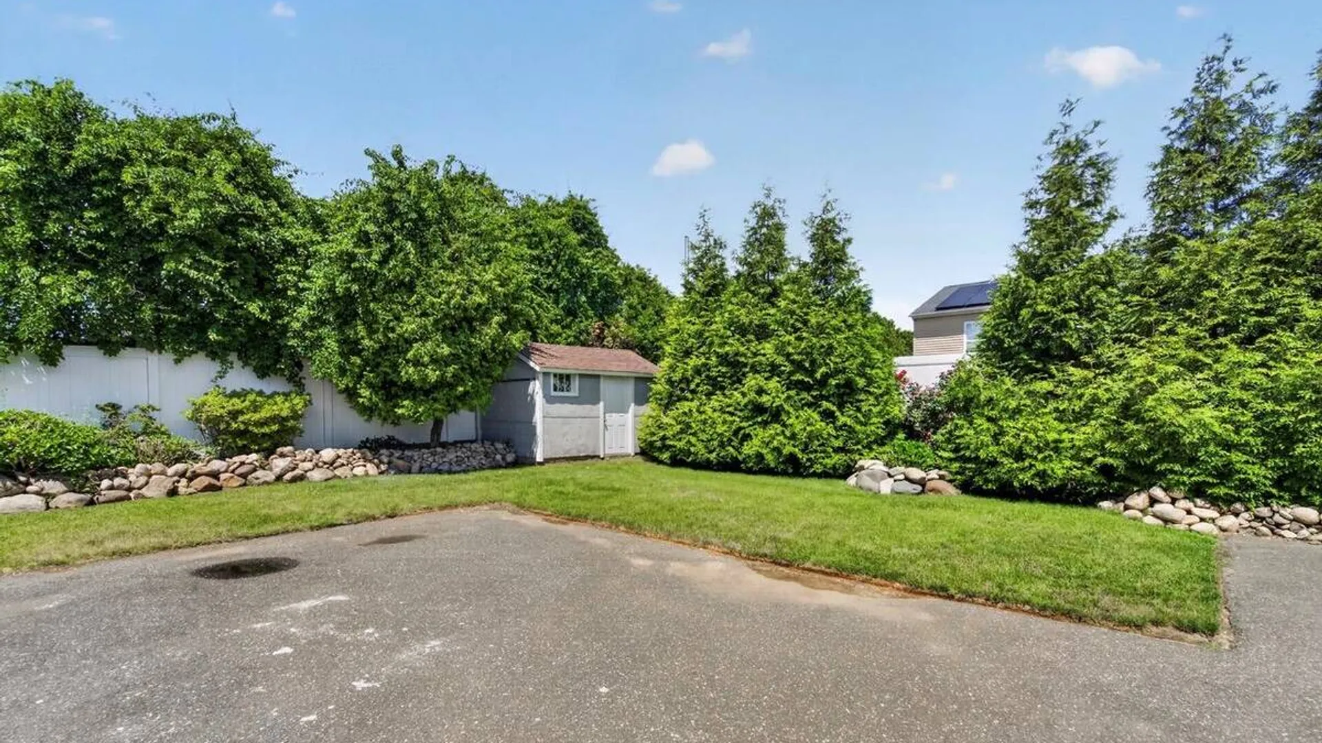 Property at 5 E 4th Street, Huntington Station, NY 11746 8