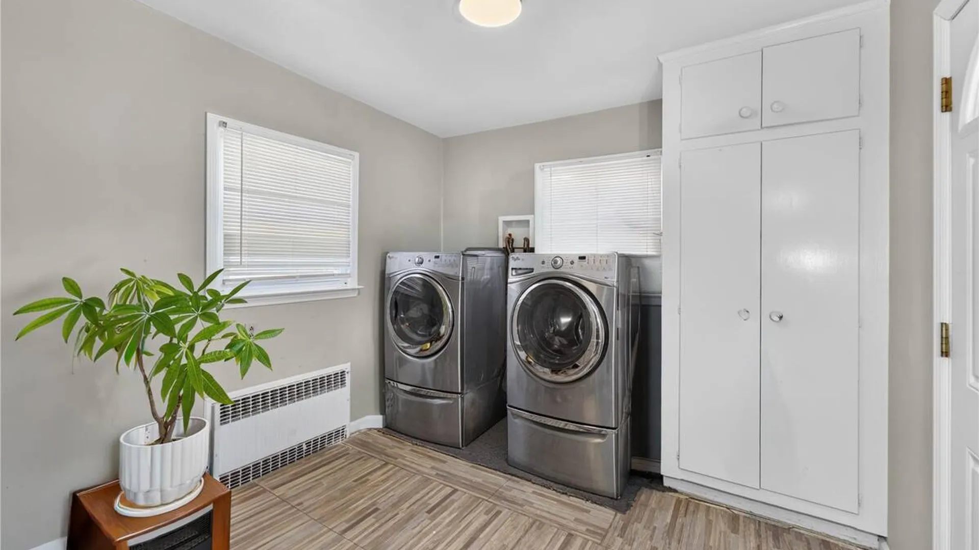 Property at 5 E 4th Street, Huntington Station, NY 11746 26