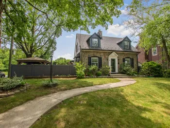 Property at 4 Knox Pl., Staten Island, NY 10314