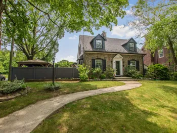 Property at 4 Knox Pl., Staten Island, NY 10314