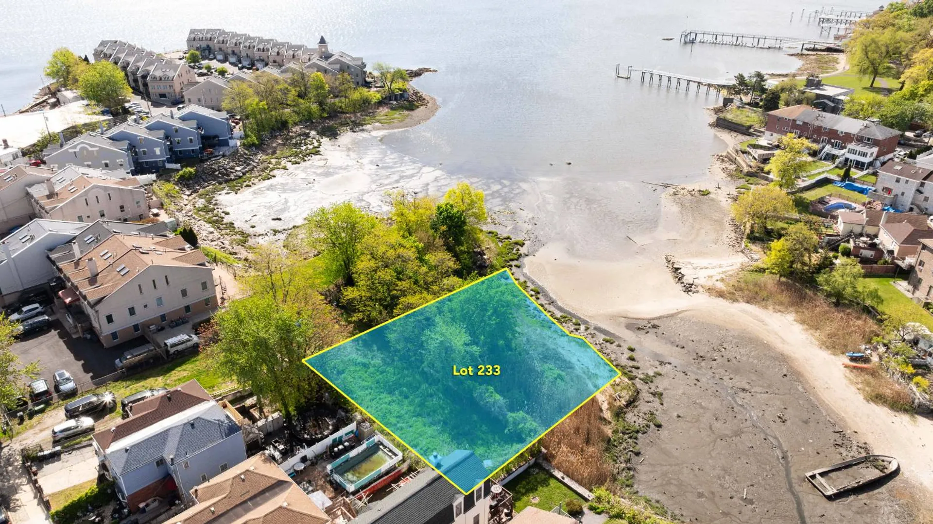 Property at 3300 Griswold Ave, Bronx, NY 10465 4