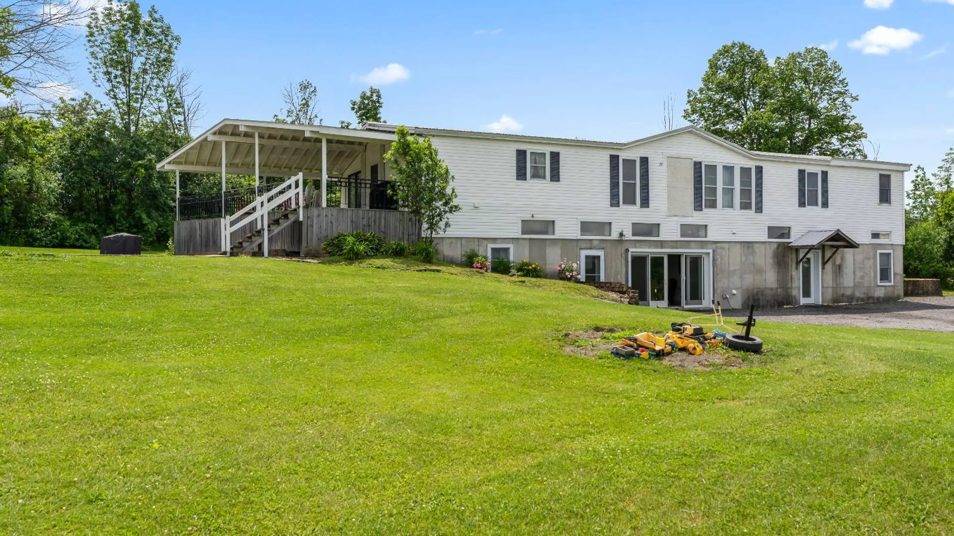 Property at 204 Devenpeck Rd, Sprakers, NY 12166 3