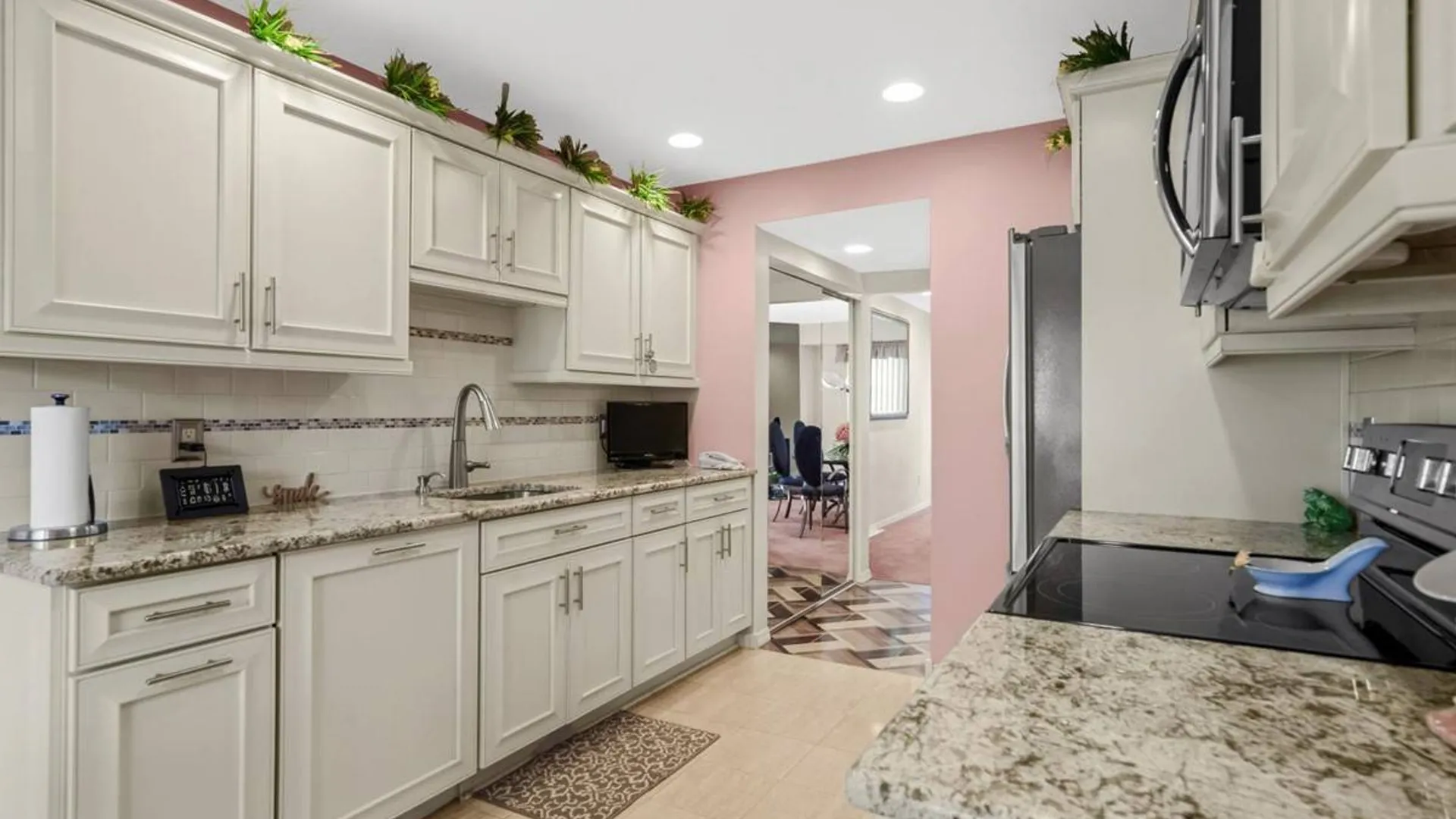 Property at 181 North Lane, Smithtown, NY 11787 3