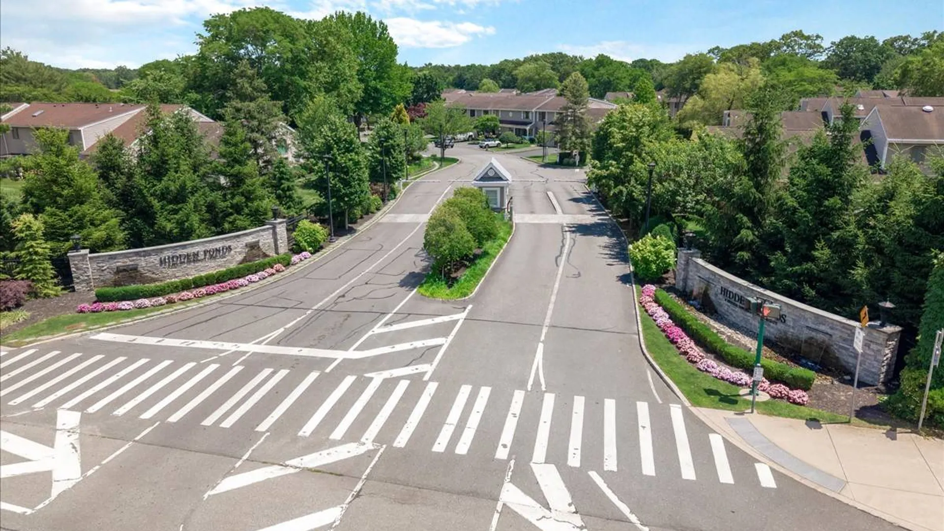 Property at 181 North Lane, Smithtown, NY 11787 36
