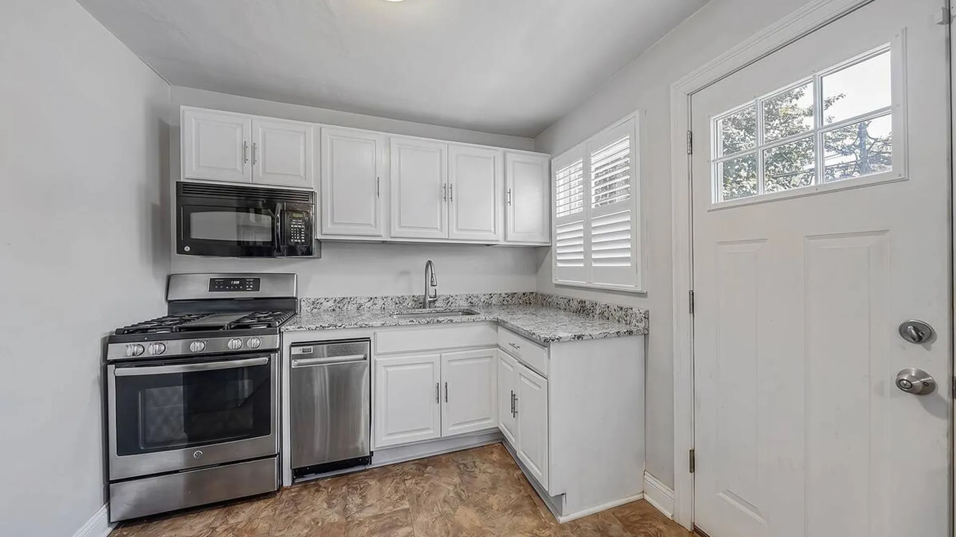Property at 12123 238th Street, Rosedale, NY 11422 17