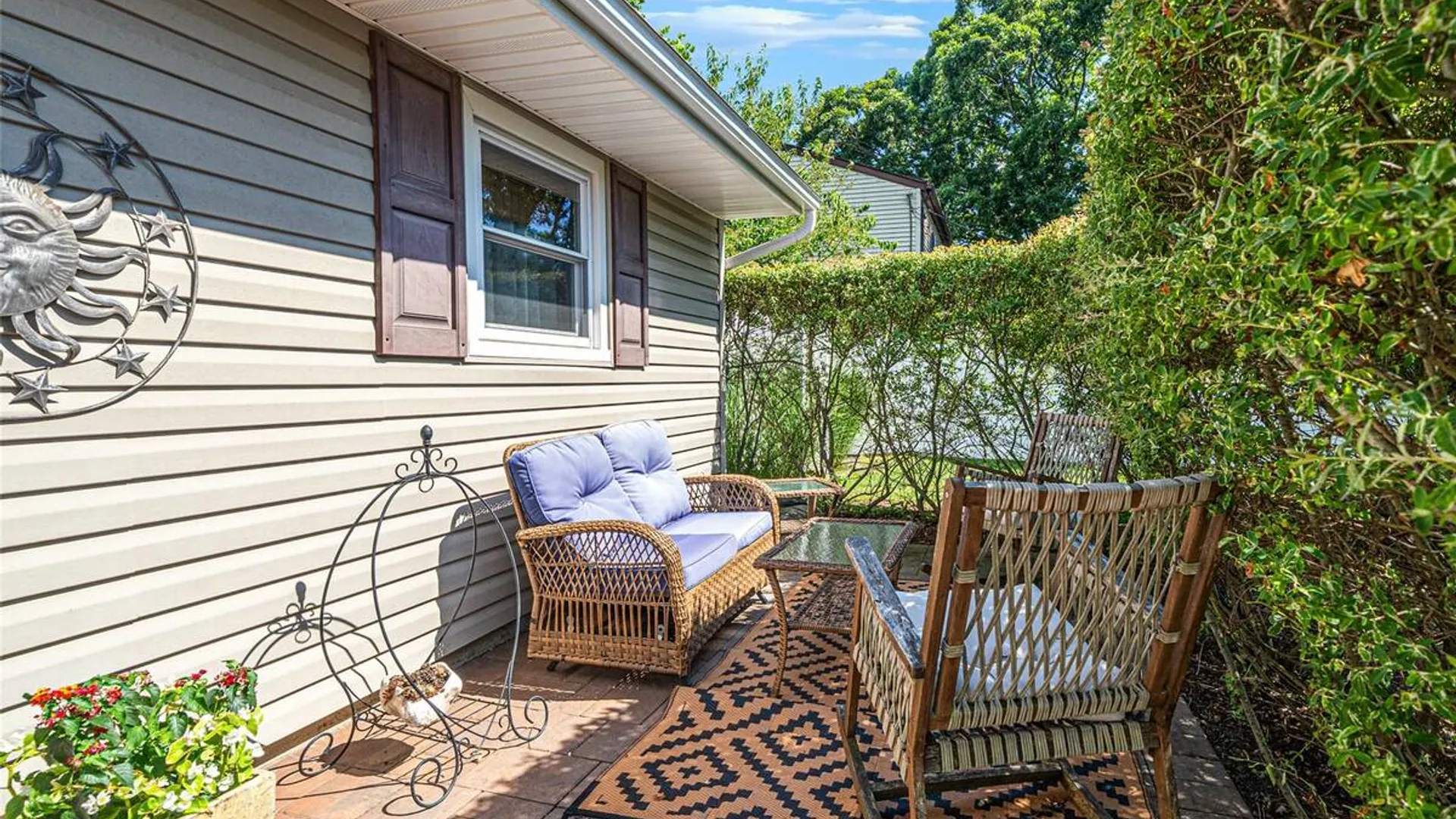 Property at 1053 Ocean Avenue, Bay Shore, NY 11706 4