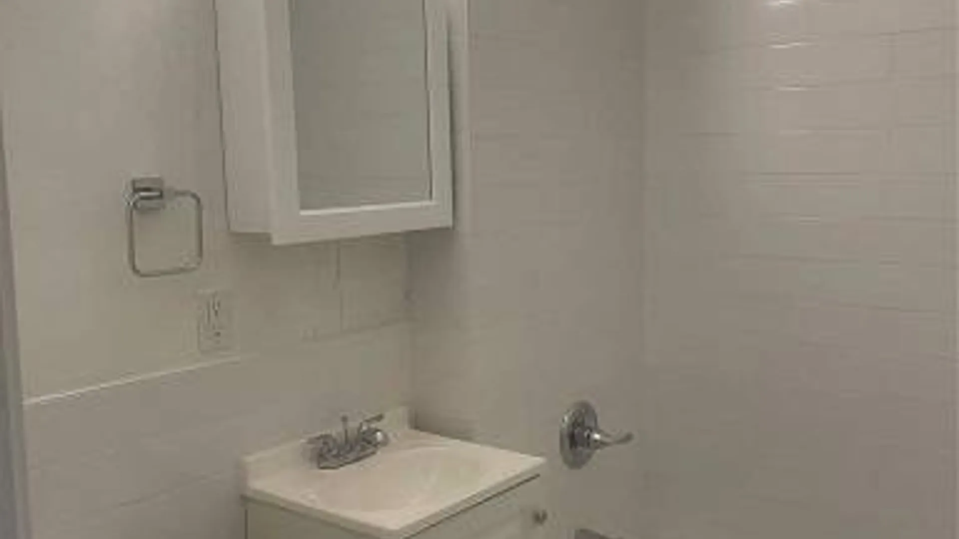 Property at 671 Bronx River Road, Yonkers, NY 10704 8