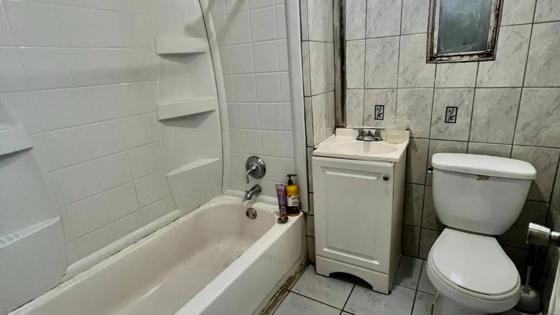 Property at 3628 bronxwood ave, bronx, NY 10469 9