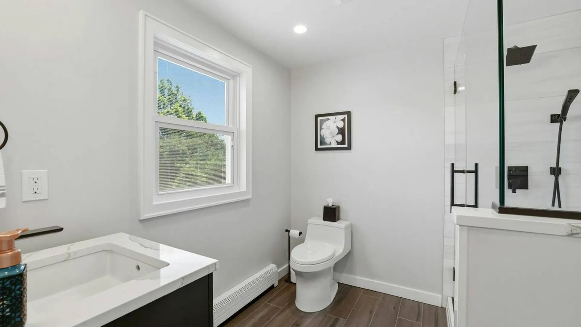 Property at 35 3rd Avenue, Massapequa Park, NY 11762 25