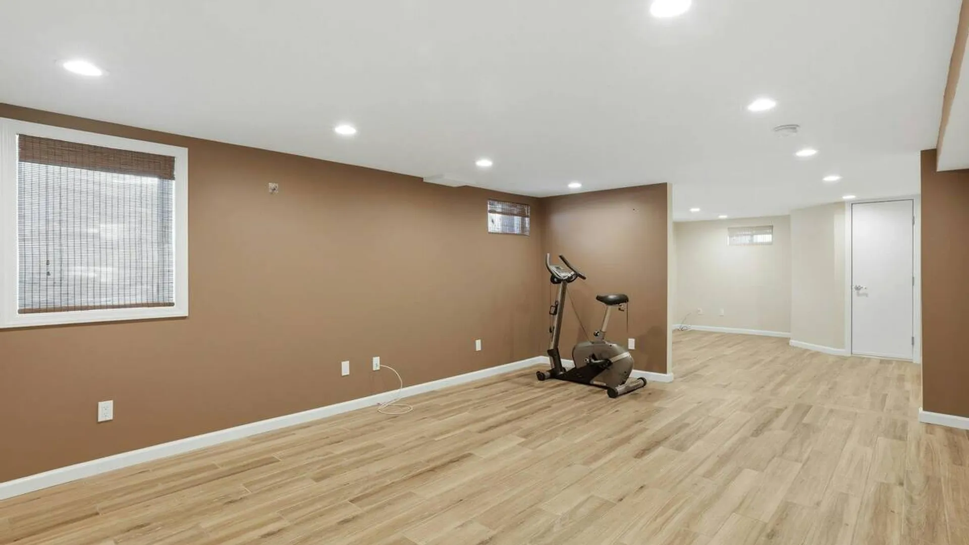 Property at 35 3rd Avenue, Massapequa Park, NY 11762 26