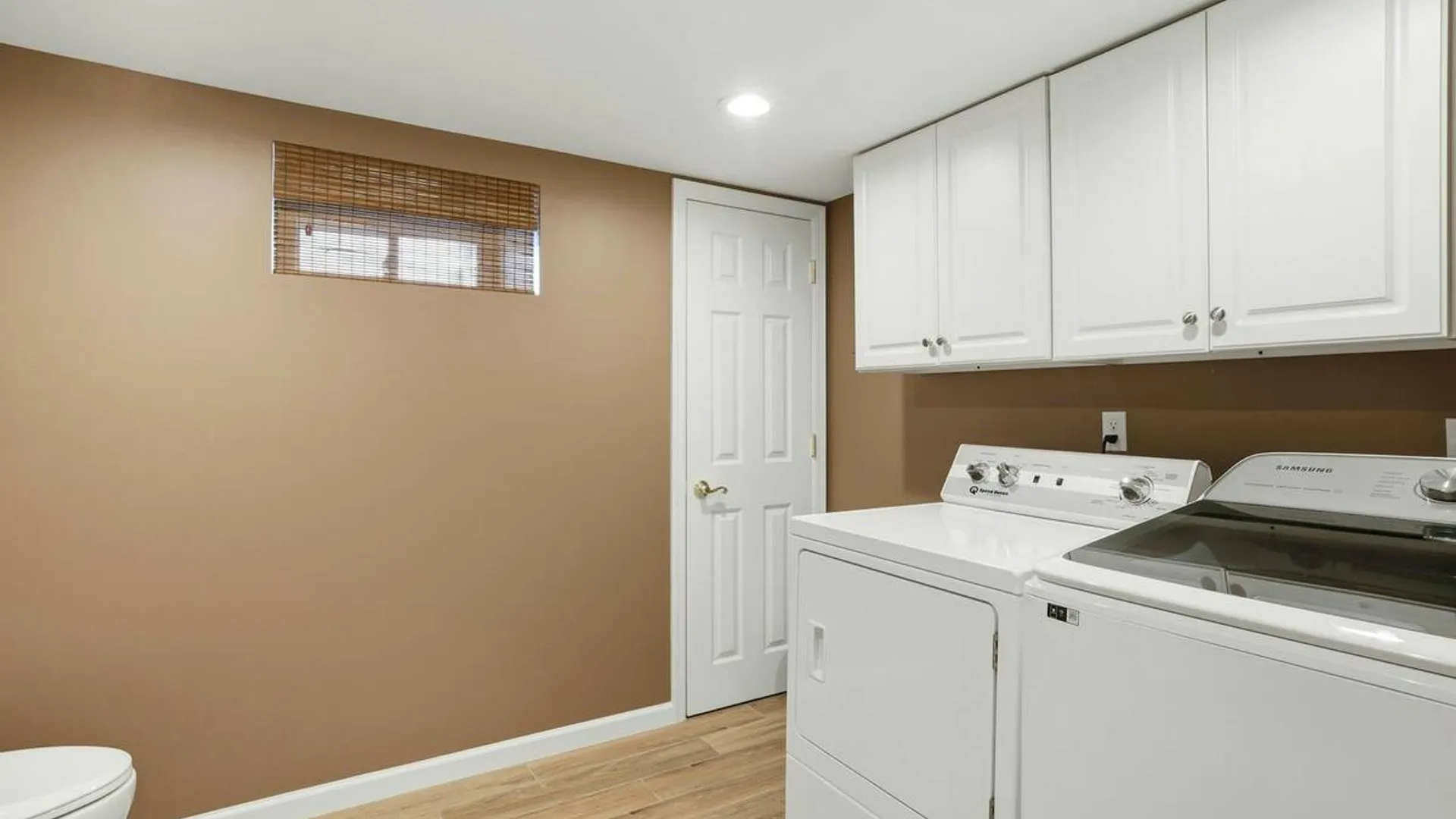 Property at 35 3rd Avenue, Massapequa Park, NY 11762 27