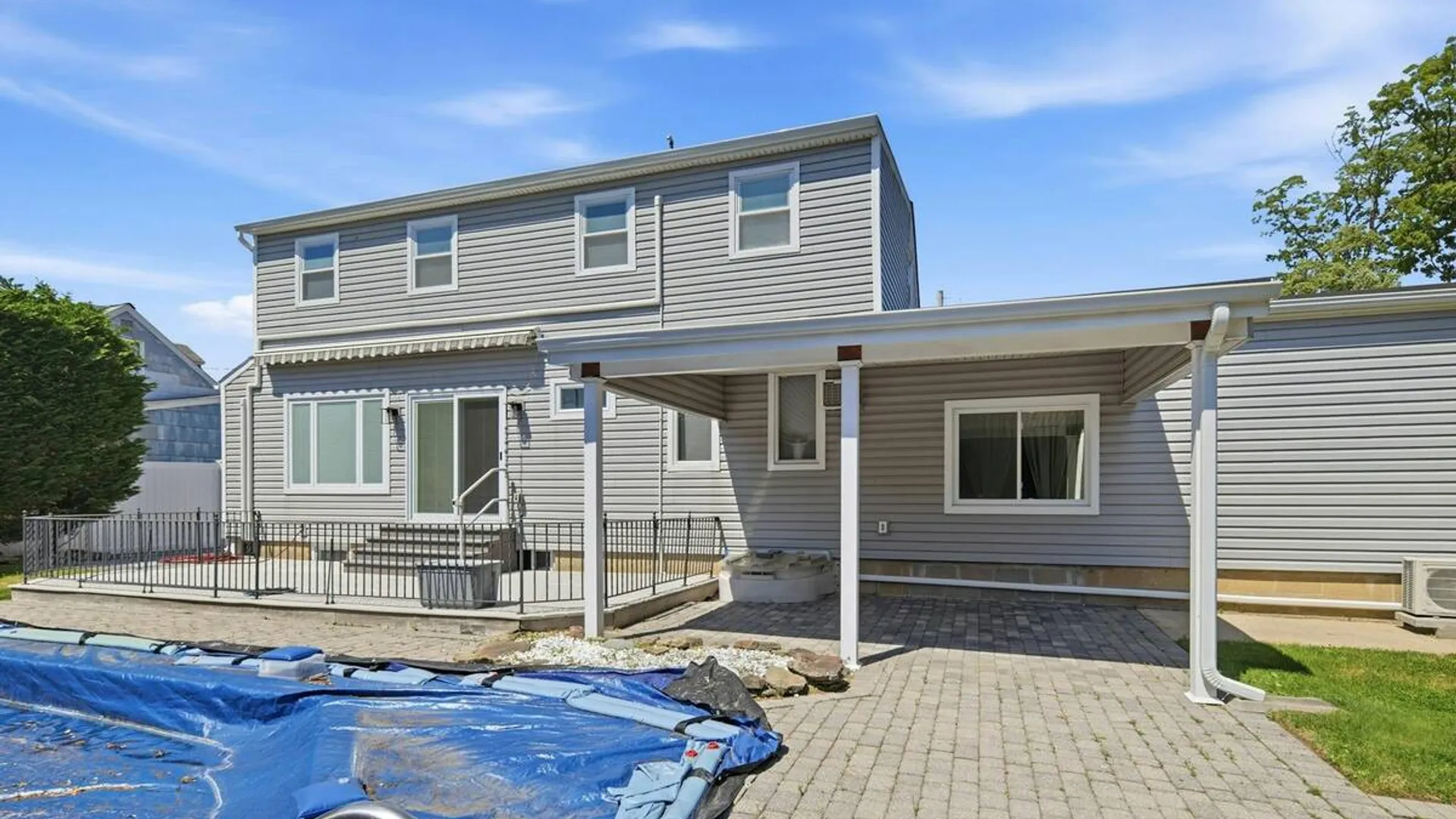 Property at 35 3rd Avenue, Massapequa Park, NY 11762 33