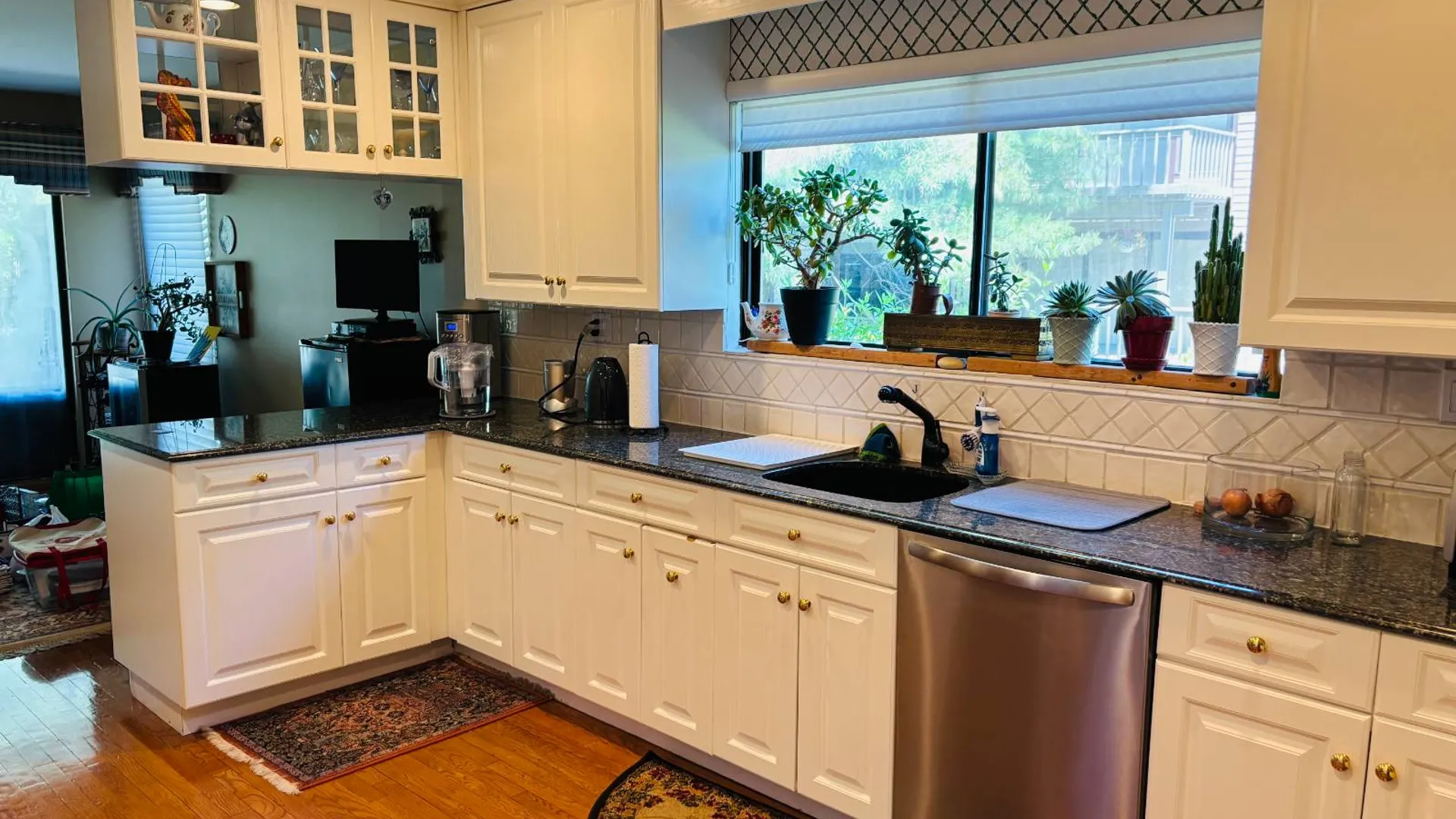 Property at 88 The Glen, Glen Head, NY 11545 5