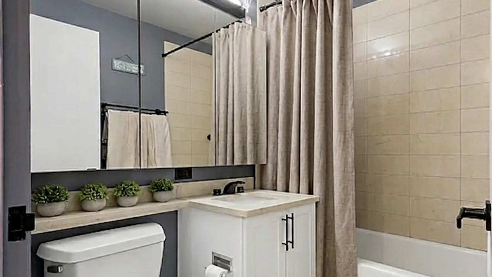 Property at 250 East 30th Street, New York, NY 10016 4