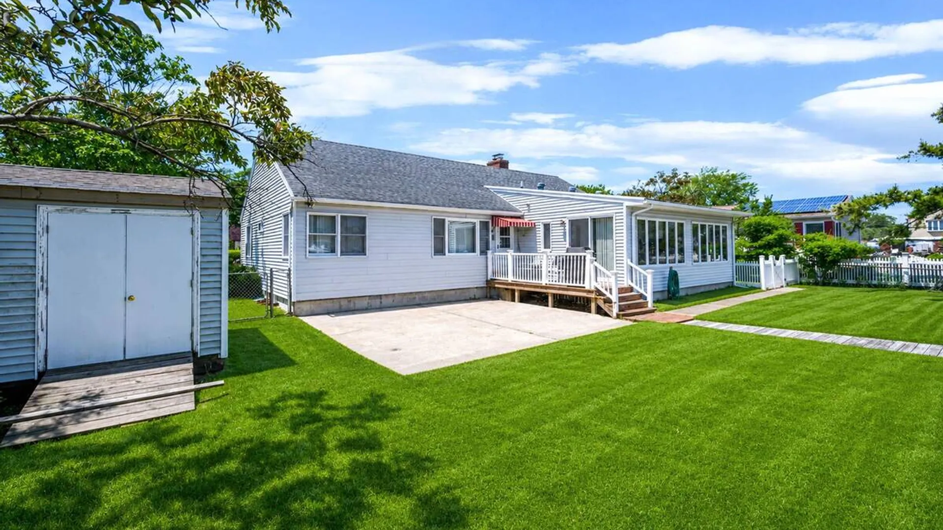 Property at 398 Clocks Boulevard, Massapequa, NY 11758 9