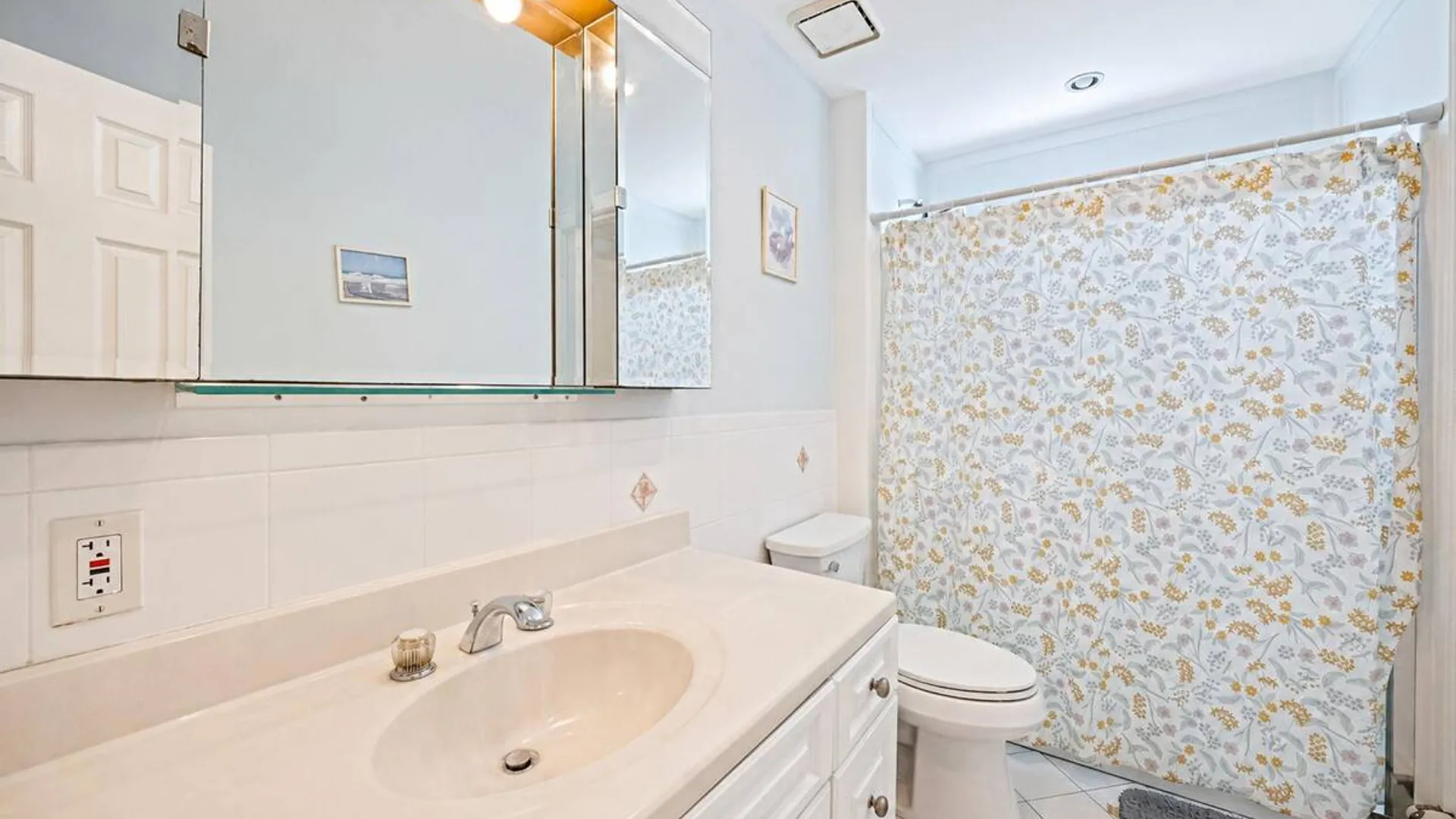 Property at 398 Clocks Boulevard, Massapequa, NY 11758 33