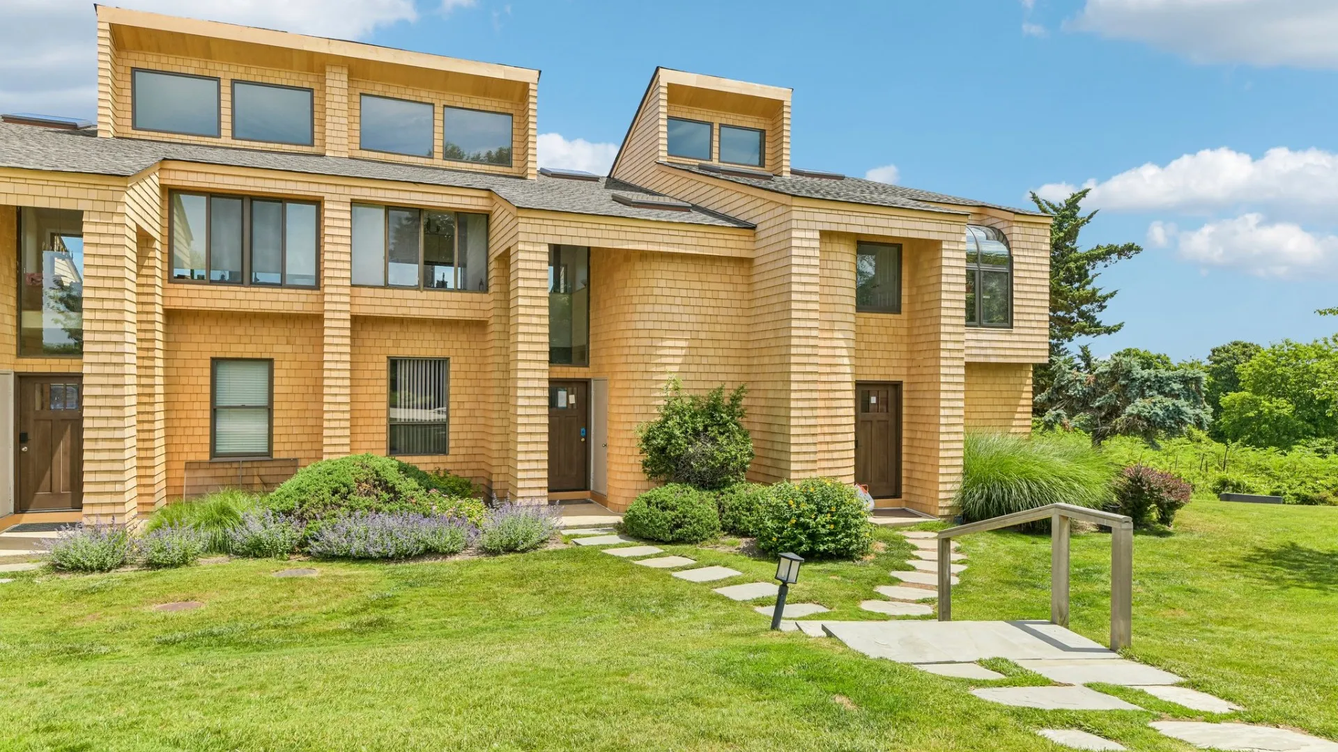 Property at 21 S FULTON ST #5, Montauk, NY 11954 4