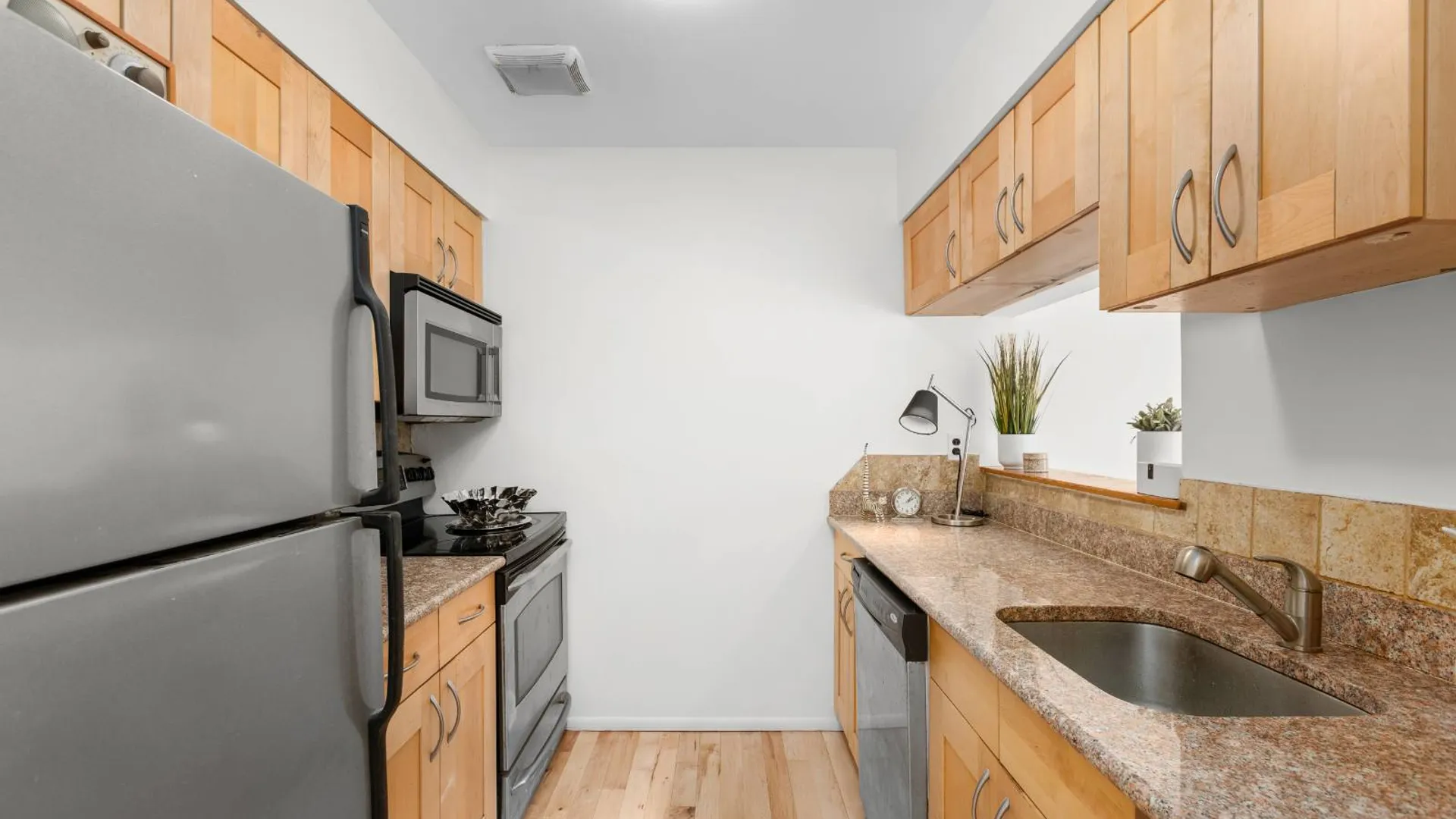 Property at 152 Tier Street, Bronx, NY 10464 5
