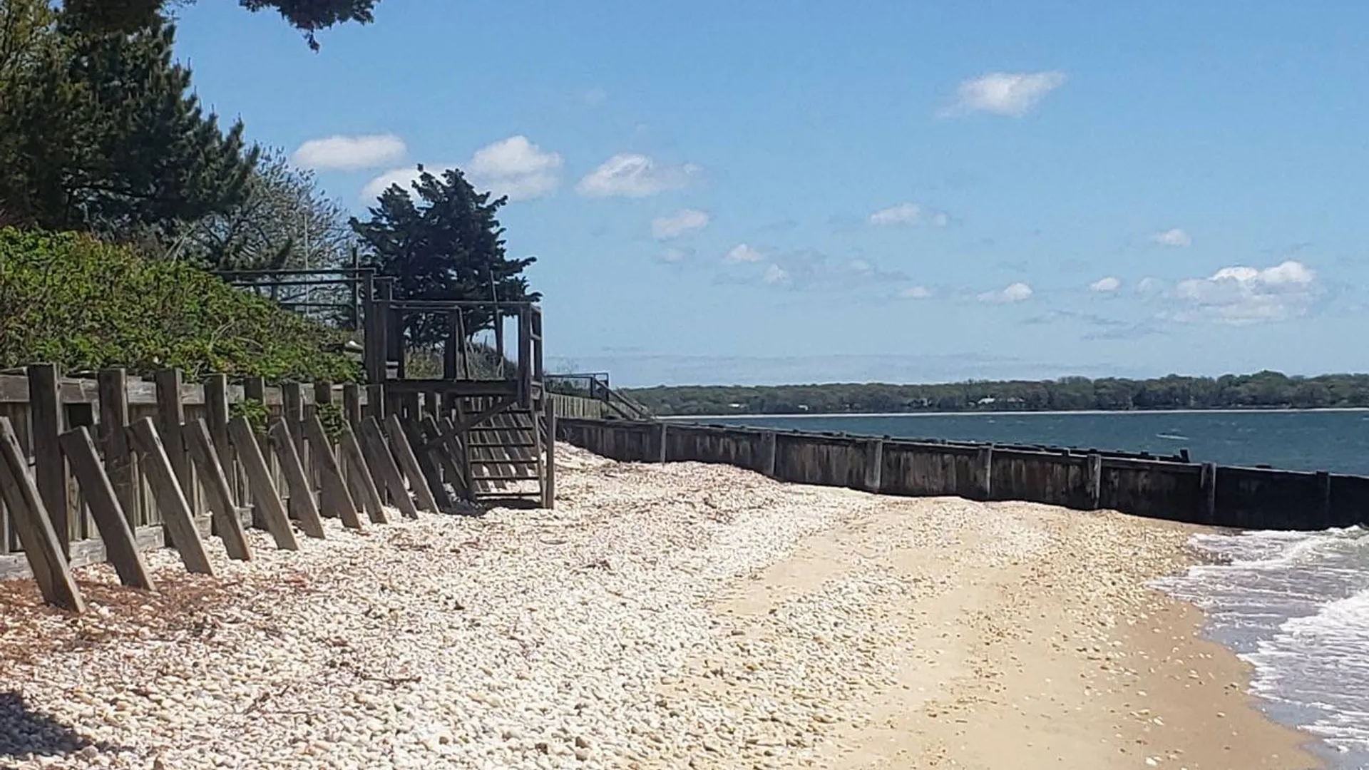 Property at 100 Peconic Ave, Shelter Island, NY 11964 9