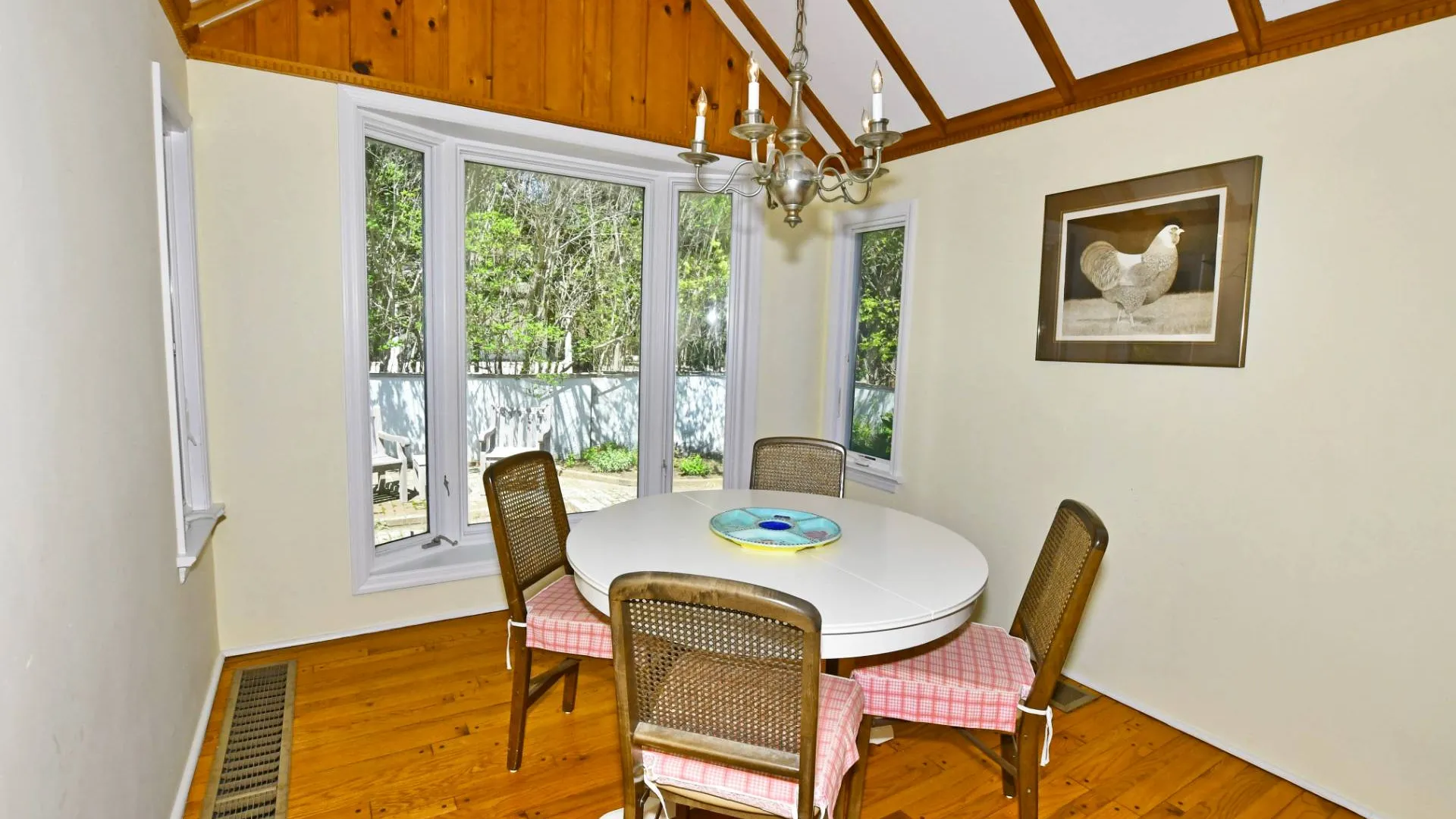 Property at 100 Peconic Ave, Shelter Island, NY 11964 12