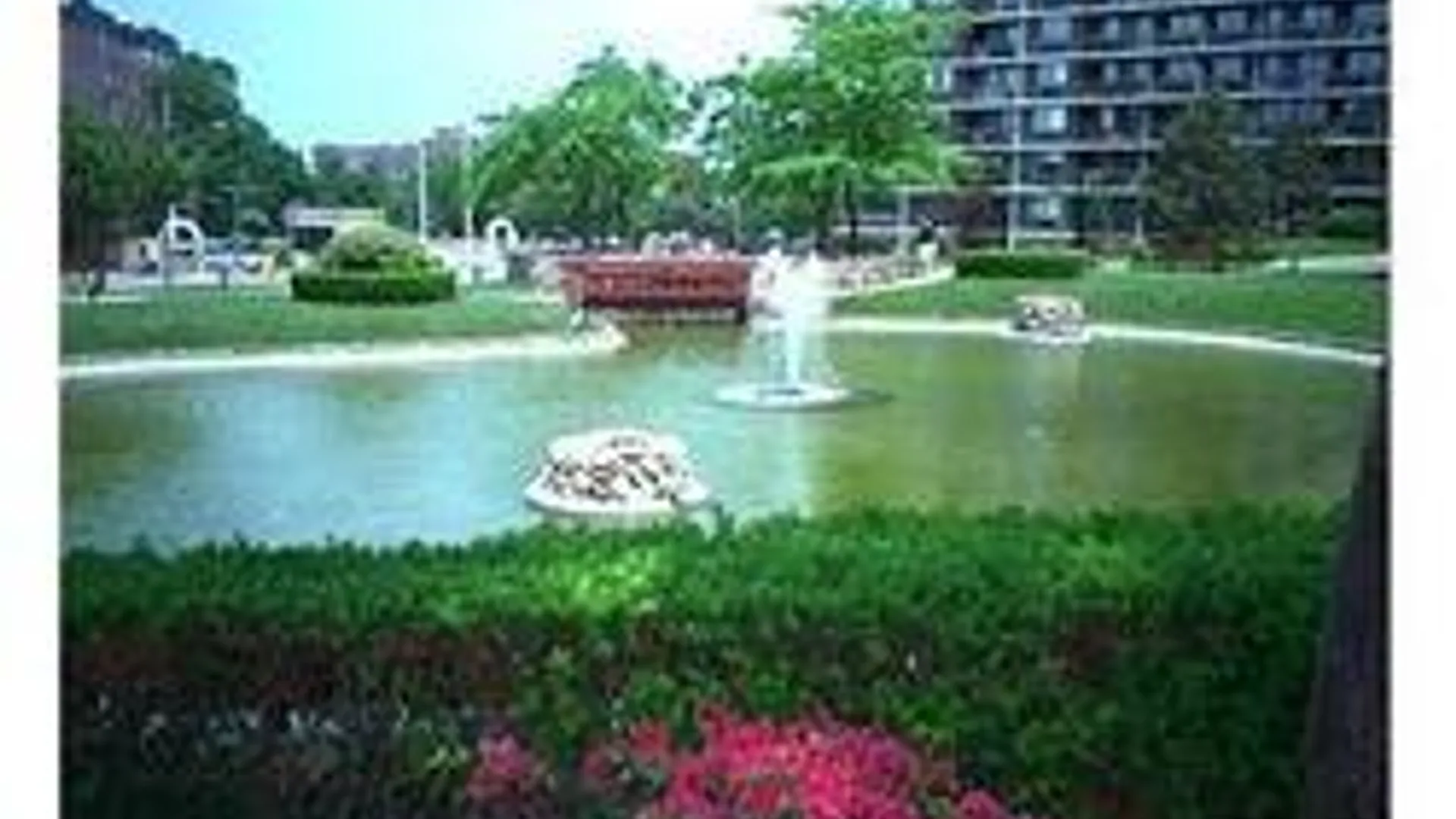 Property at 2 Bay Club Dr, Bayside, NY 11360 4