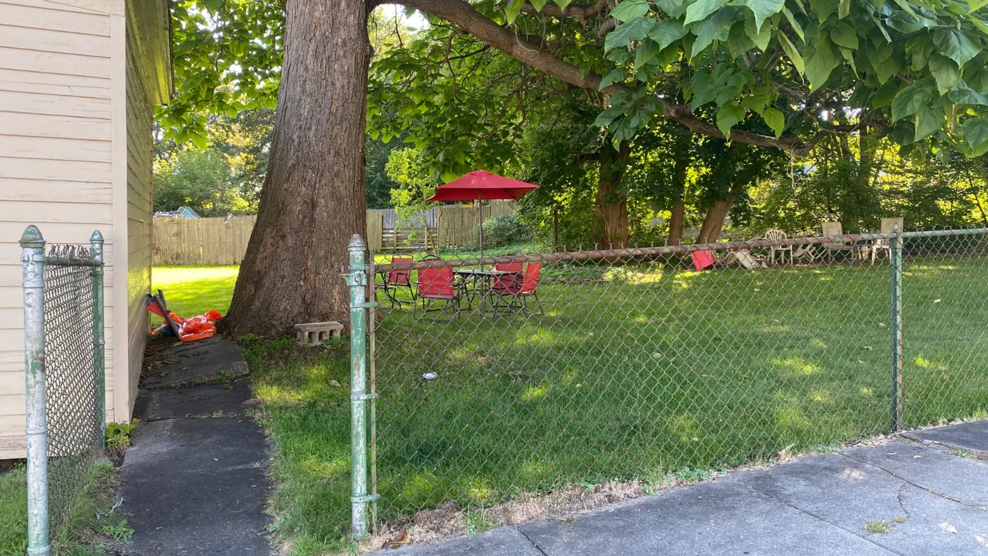 Property at 33 2nd St, Gloversville, NY 12078 4