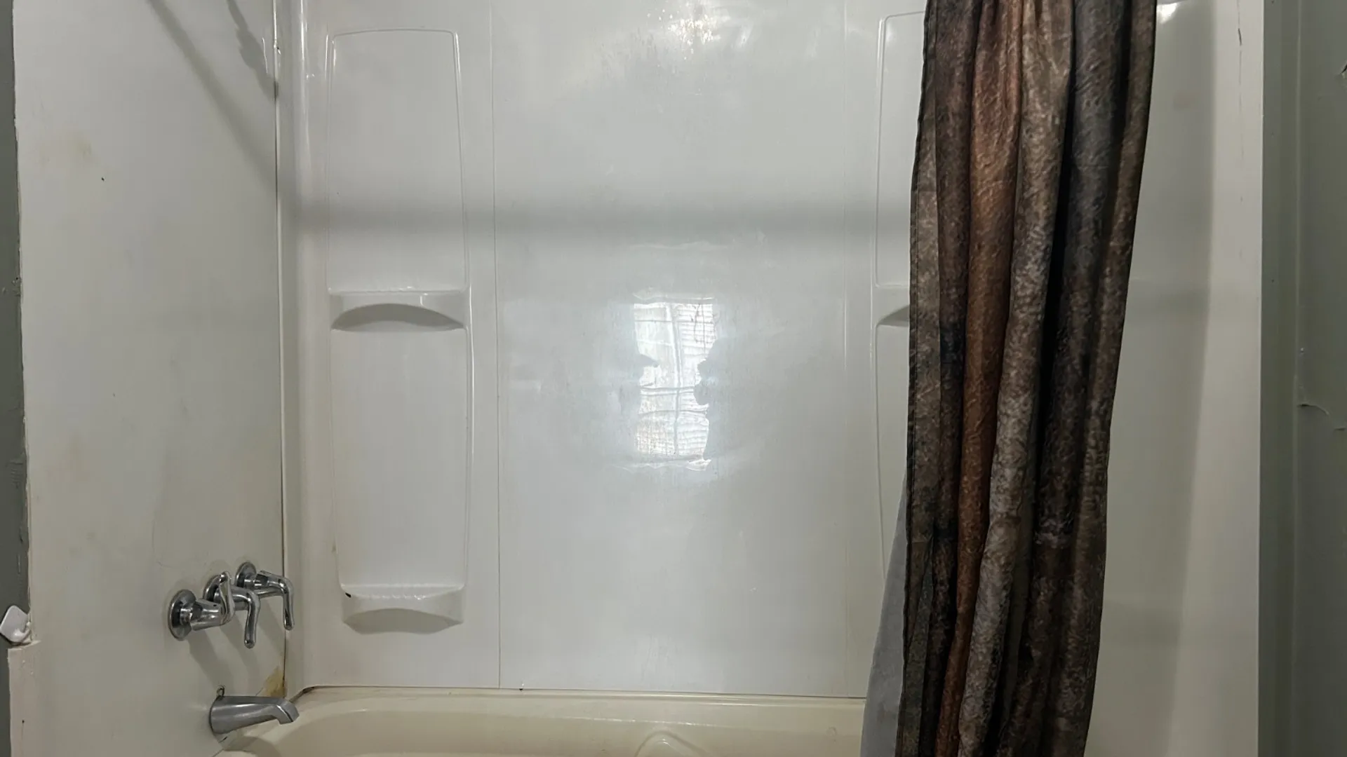 Property at 33 2nd St, Gloversville, NY 12078 20