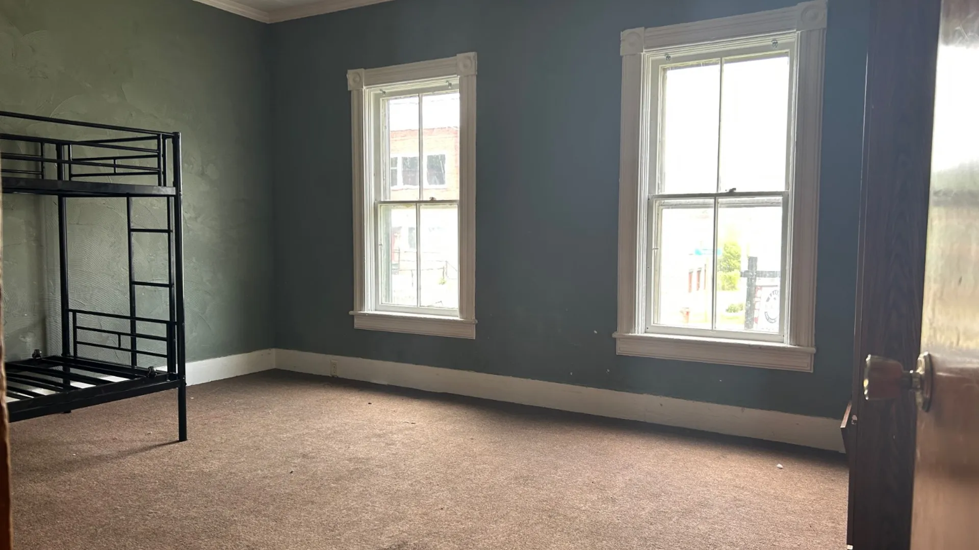 Property at 33 2nd St, Gloversville, NY 12078 15