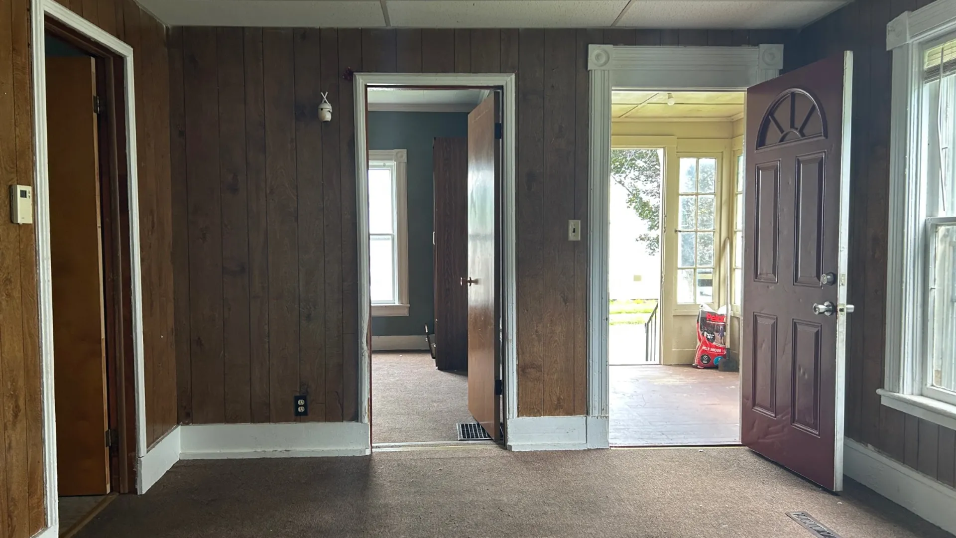 Property at 33 2nd St, Gloversville, NY 12078 13
