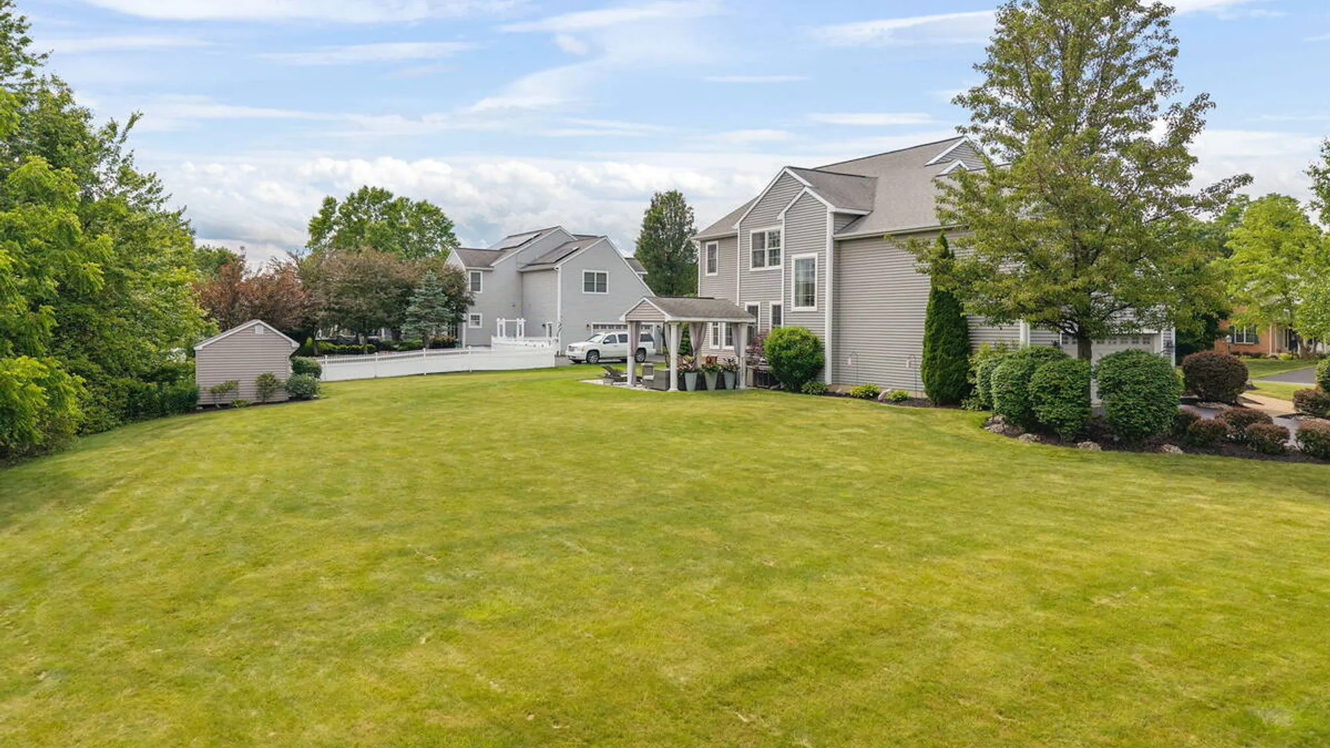 Property at 37 Farmview Lane, Halfmoon, NY 12188 72