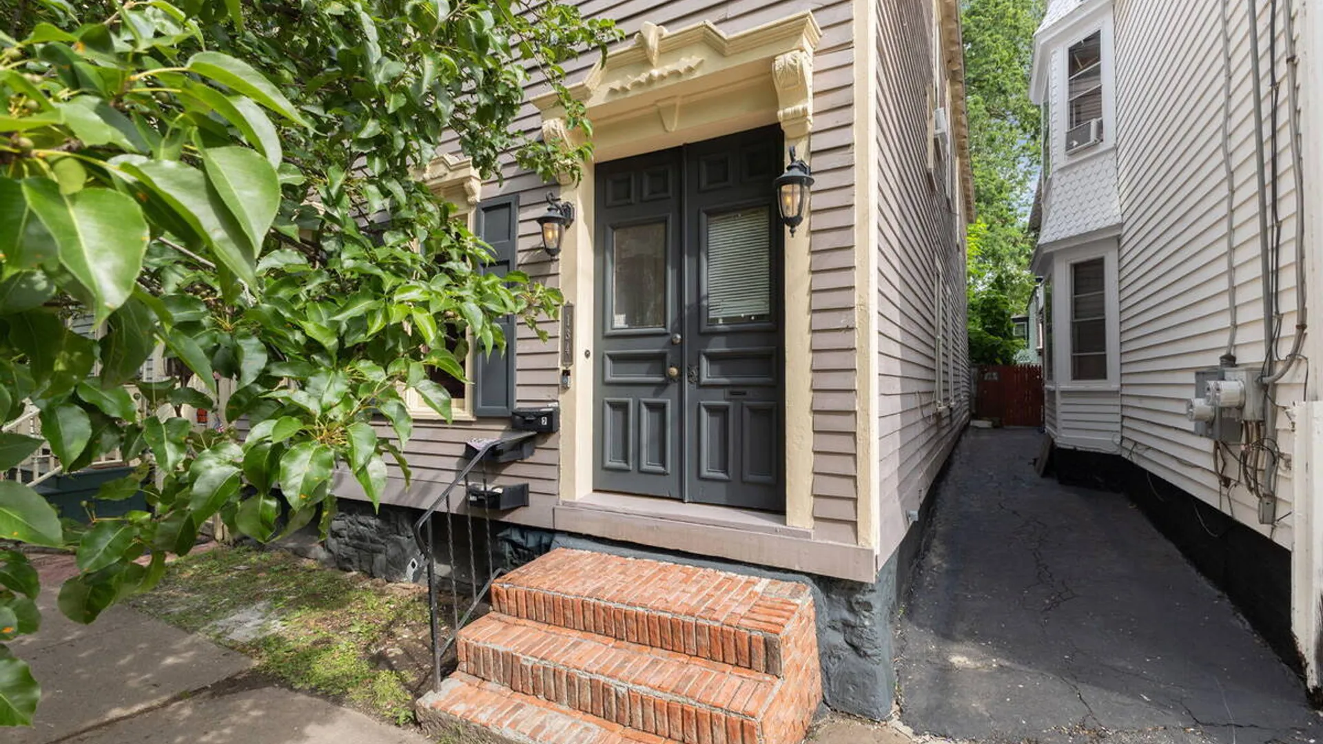 Property at 134 Front Street, Schenectady, NY 12305 4