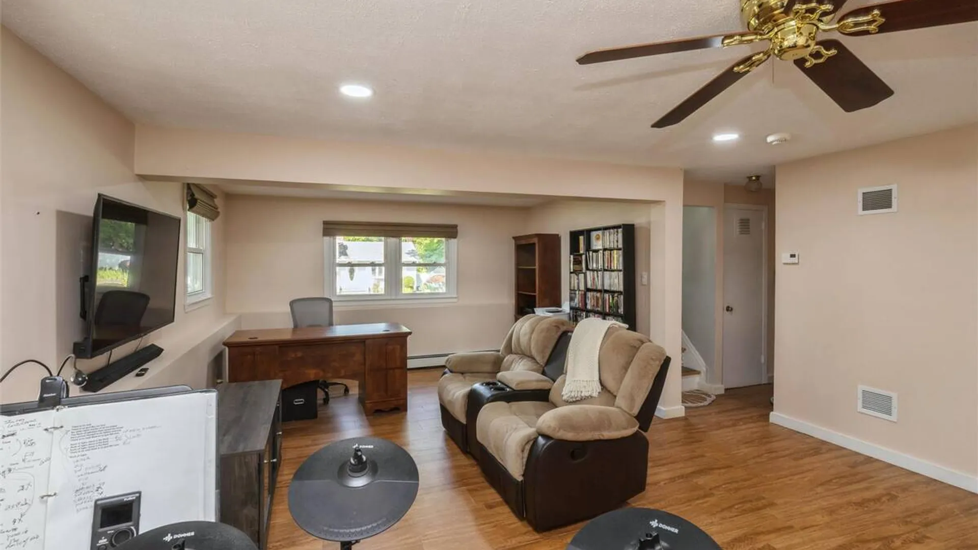 Property at 115 Clarendon Road, Ronkonkoma, NY 11779 22