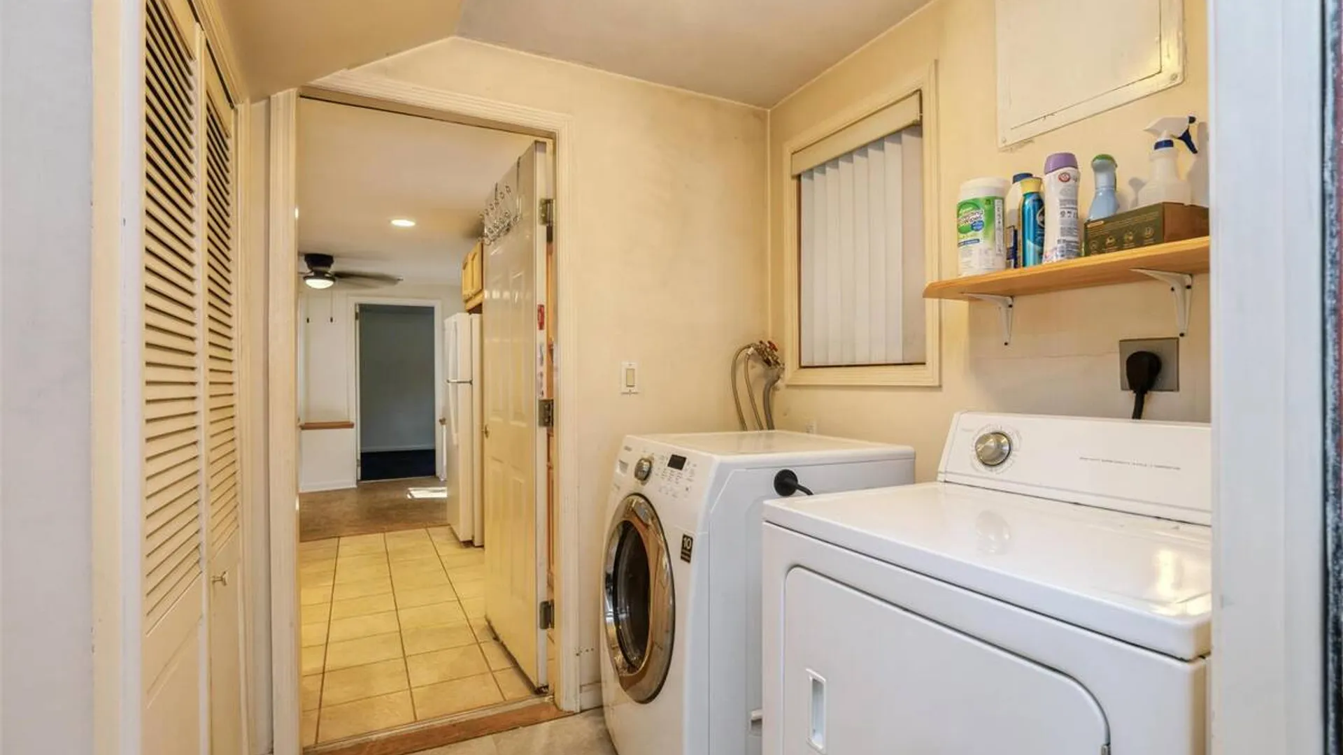 Property at 115 Clarendon Road, Ronkonkoma, NY 11779 23