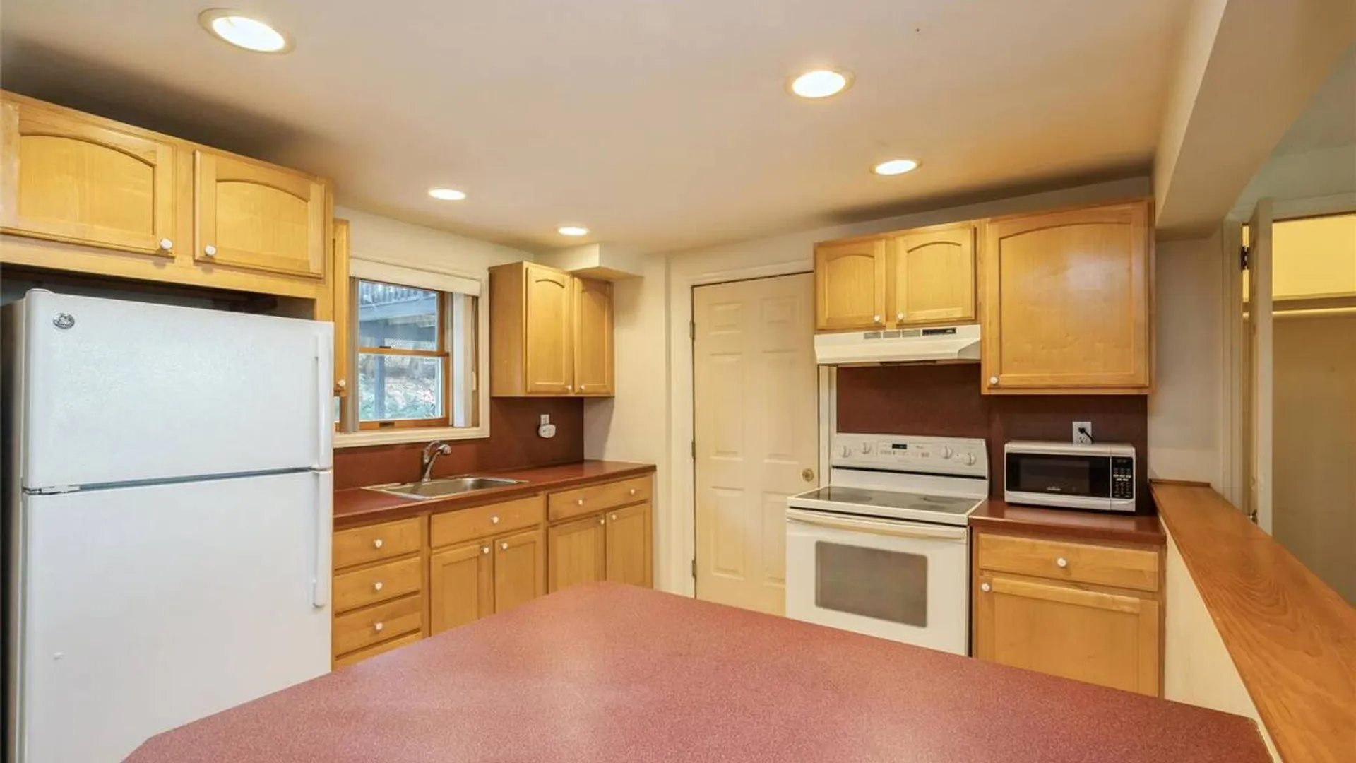 Property at 115 Clarendon Road, Ronkonkoma, NY 11779 26