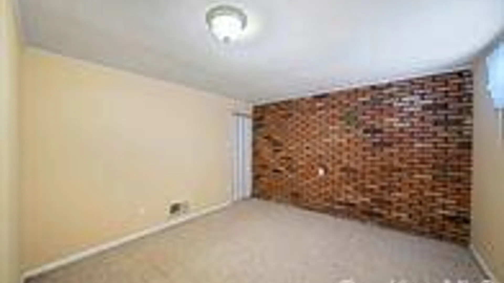 Property at 33 Wilshire Drive, North Babylon, NY 11703 31