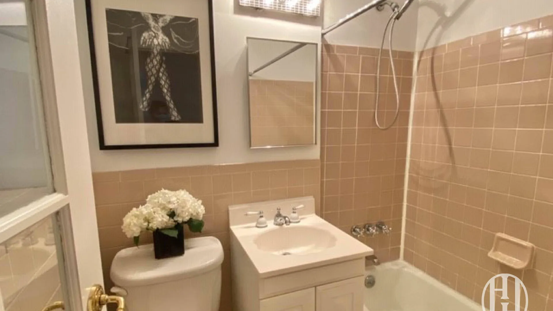 Property at 160 East 91st Street, New York, NY 10128 3