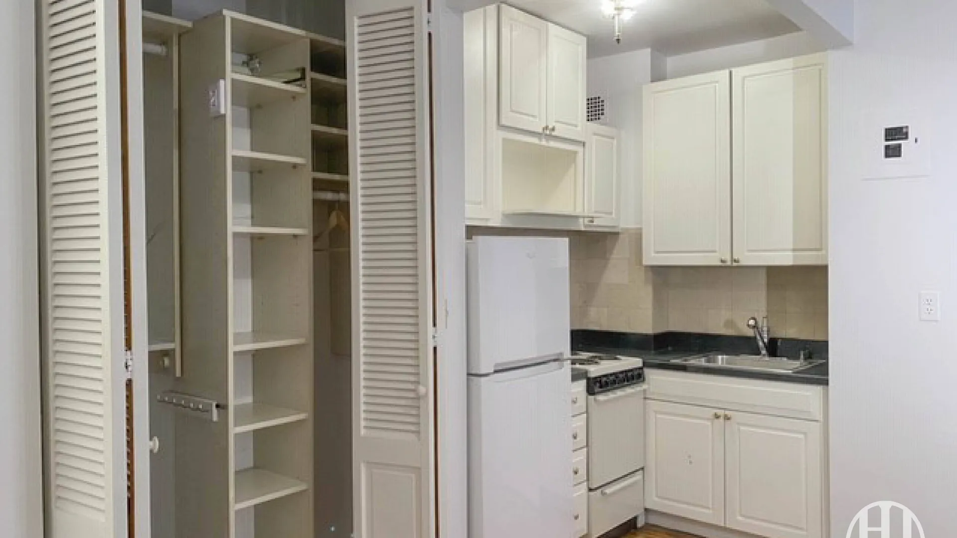 Property at 160 East 91st Street, New York, NY 10128 4