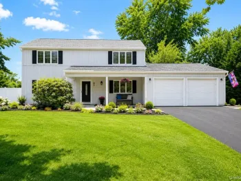 Property at 31 Marwood Place, Stony Brook, NY 11790