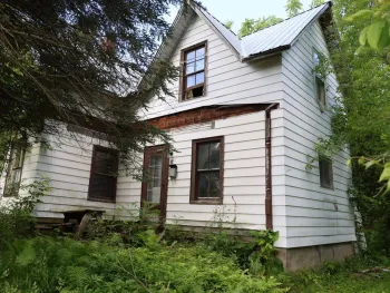 Property at 33 S Pearl St, Malone, NY 12953