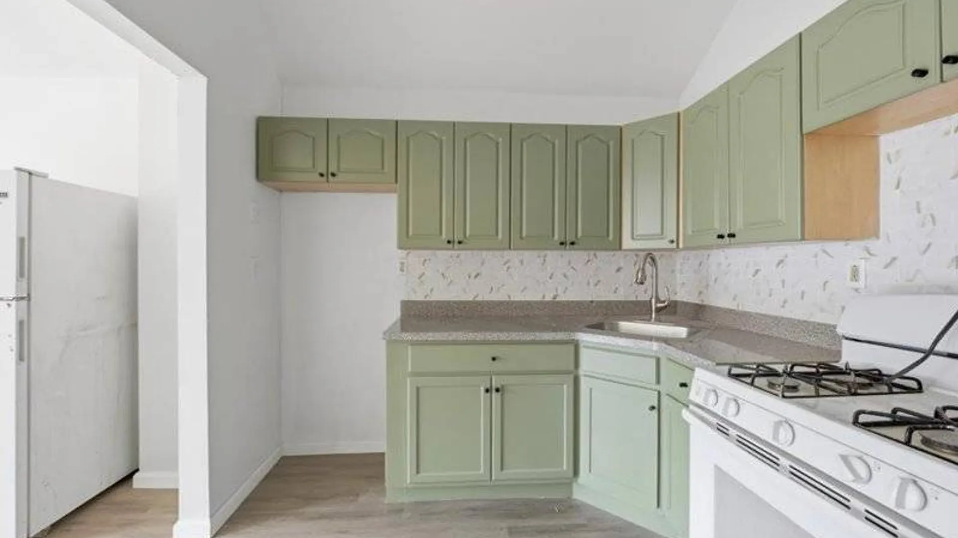 Property at 1991 pacific st, brooklyn, NY 11233 7