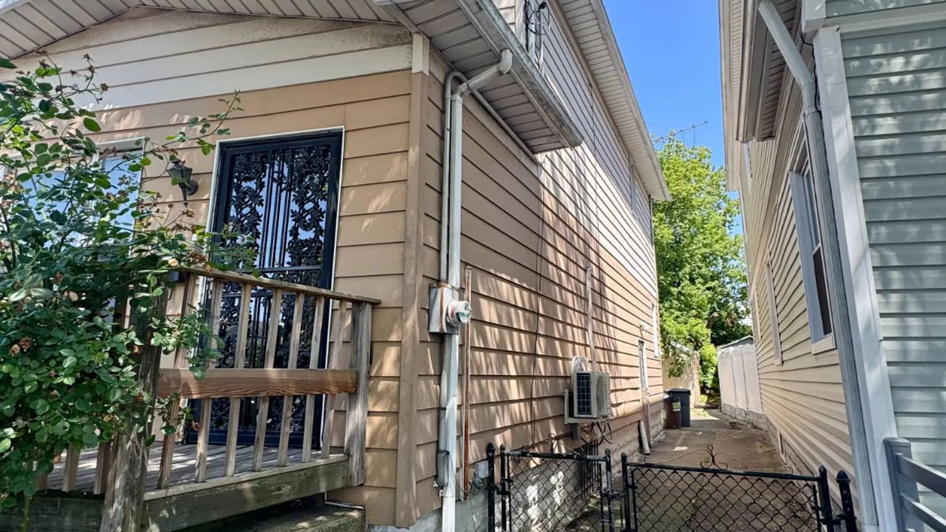 Property at 142-17 Foch Blvd, Jamaica, NY 11436 3