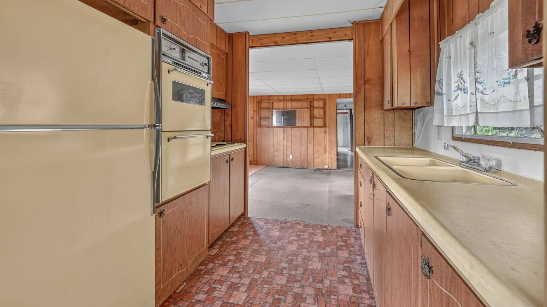 Property at 118 Lookout Dr, Charlotteville, NY 12036 15