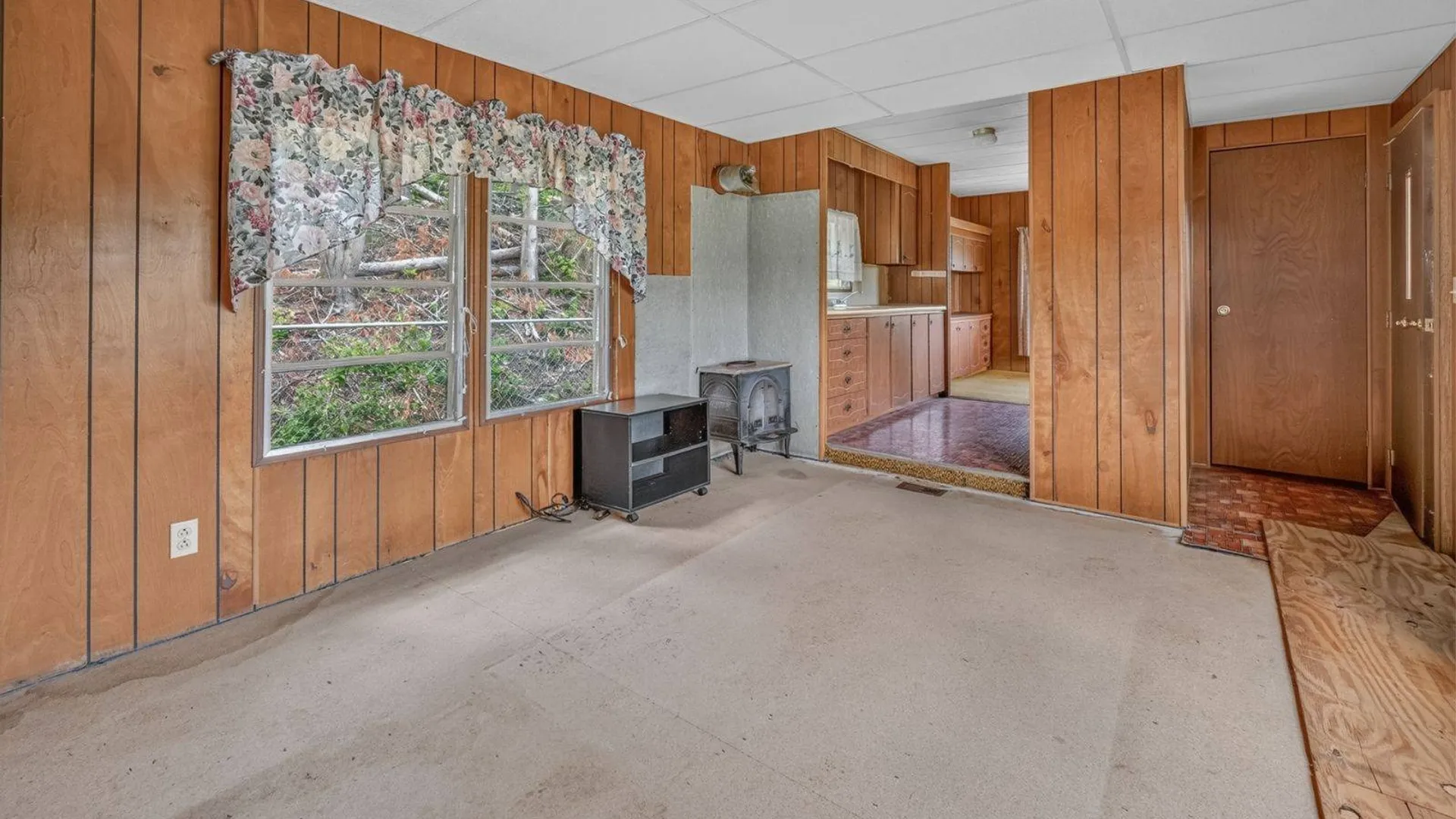 Property at 118 Lookout Dr, Charlotteville, NY 12036 6