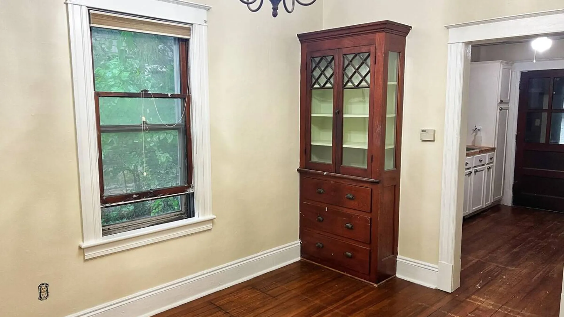 Property at 14 Bleeker Avenue, Troy, NY 12180 9